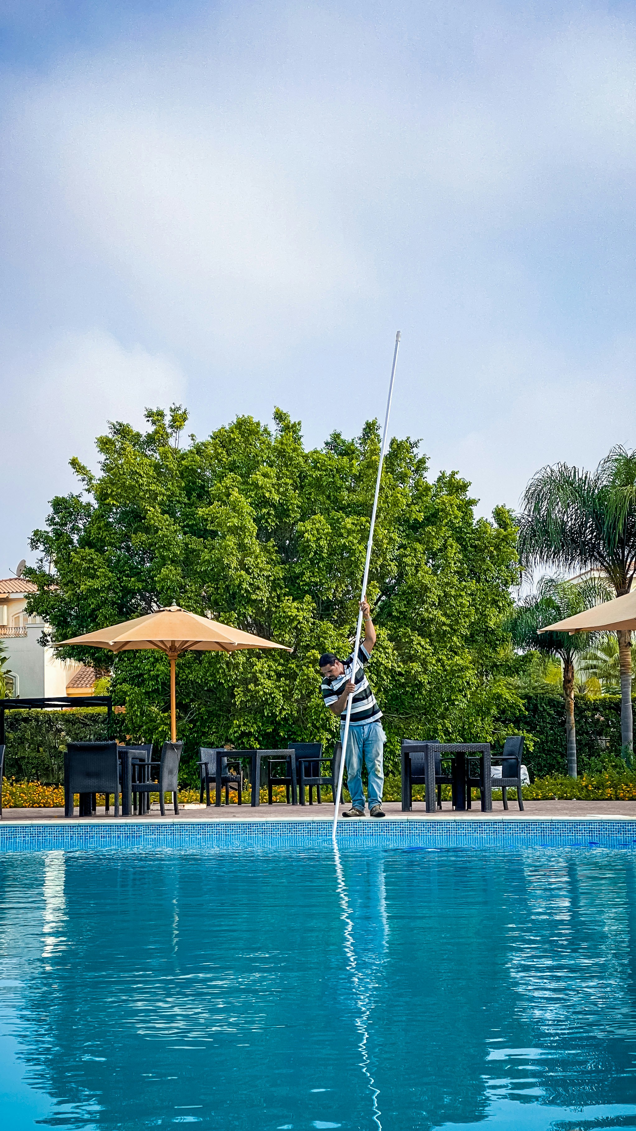 Mantenimiento de piscinas — control de parámetros y tratamiento del agua